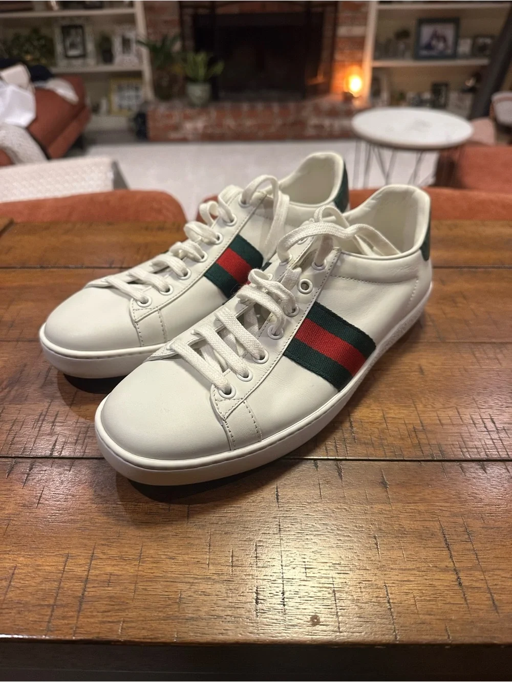 Gucci White Leather Sneakers with Green & Red Stripe - Men